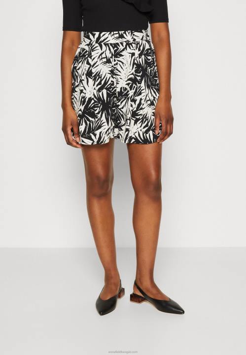 naiset shortsit mustat/luonnonvalkoiset Anna Field V2HT860